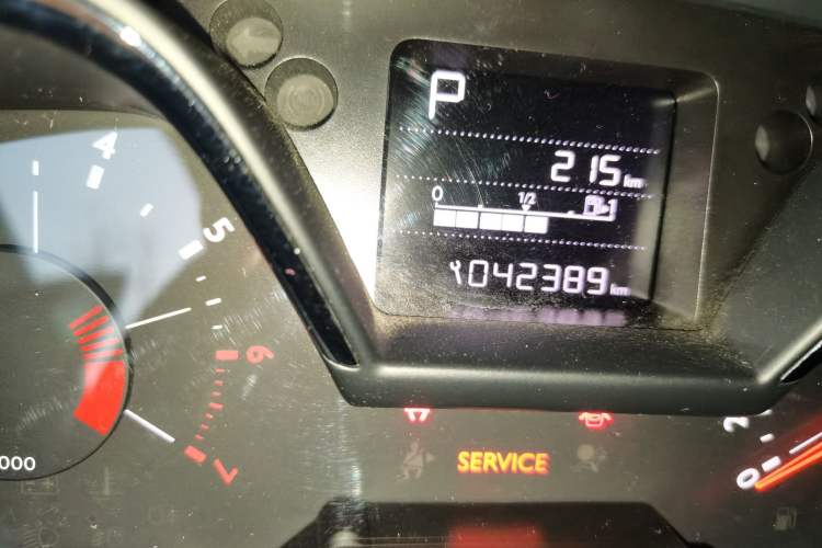 Used Citroen C4 Sega 2018 1.6L Automatic Luxury Model Odometer Close Up