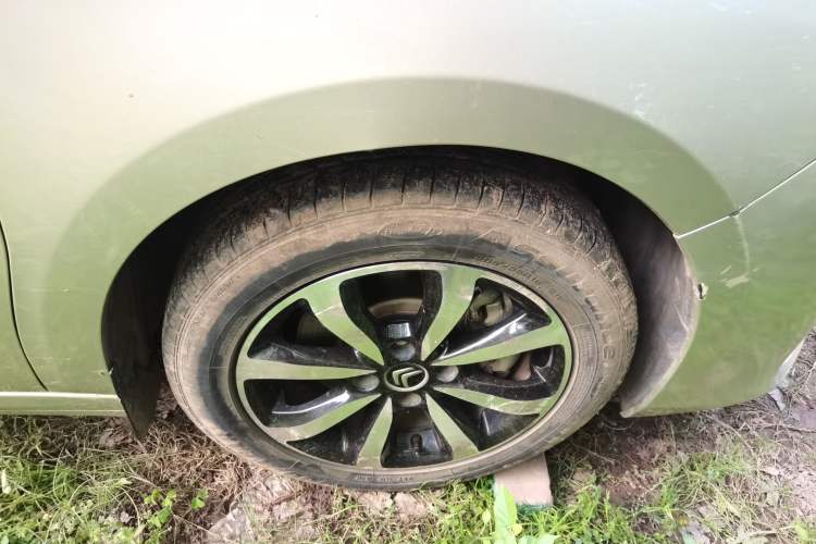 Used Citroen C4 Sega 2018 1.6L Automatic Luxury Model Right Front Wheel Hub