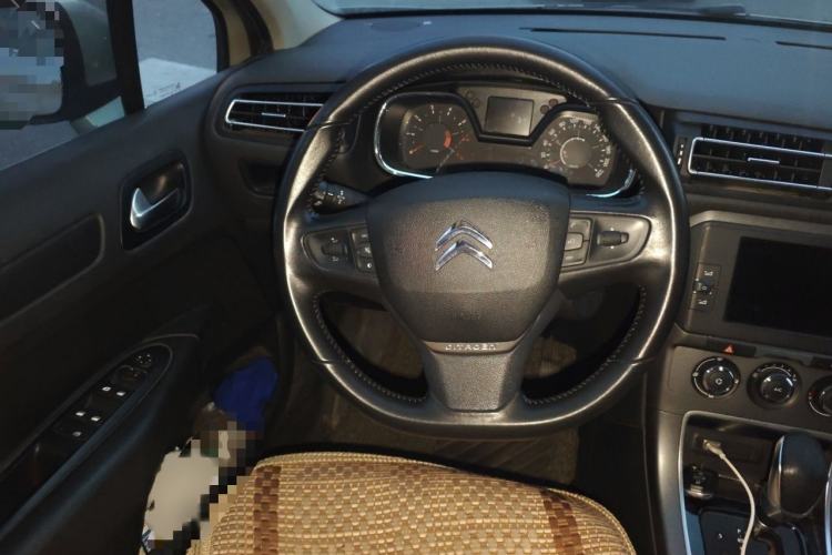 Used Citroen C4 Sega 2018 1.6L Automatic Luxury Model Steering Wheel