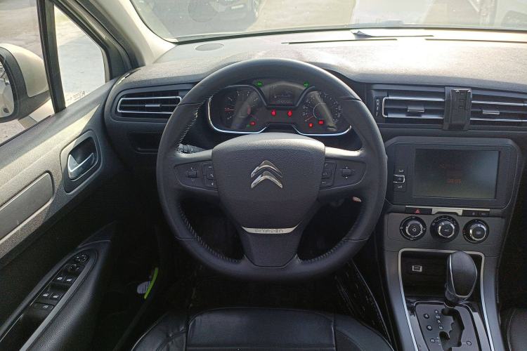 Used Citroen C4 Sega 2018 1.6L Automatic Luxury Model Steering Wheel