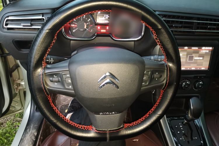 Used Citroen C4 Sega 2018 1.6L Automatic Luxury Model Steering Wheel