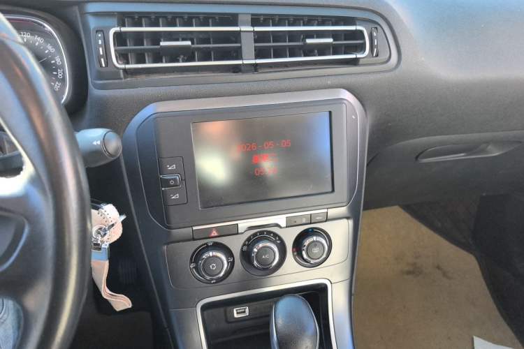 Used Citroen C4 Sega 2018 230THP Automatic Luxury Version Audio And AC Panel