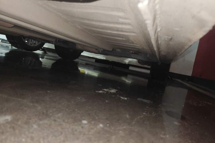 Used Citroen C4 Sega 2018 1.6L Automatic Luxury Model Chassis Front Left