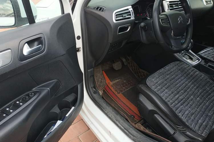Used Citroen C4 Sega 2018 1.6L Automatic Luxury Model Driver Seat