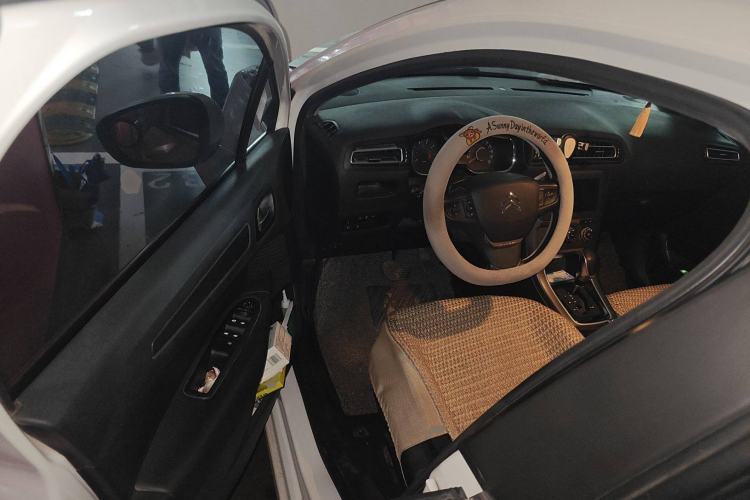 Used Citroen C4 Sega 2018 1.6L Automatic Luxury Model Driver Seat