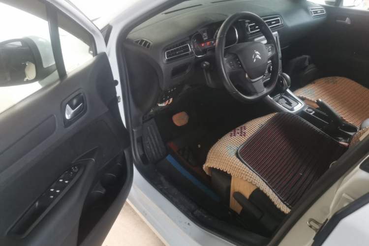 Used Citroen C4 Sega 2018 1.6L Automatic Luxury Model Driver Seat
