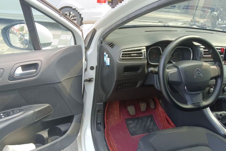 Used Citroen C4 Sega 2018 1.6L Manual Comfort Model Driver Seat