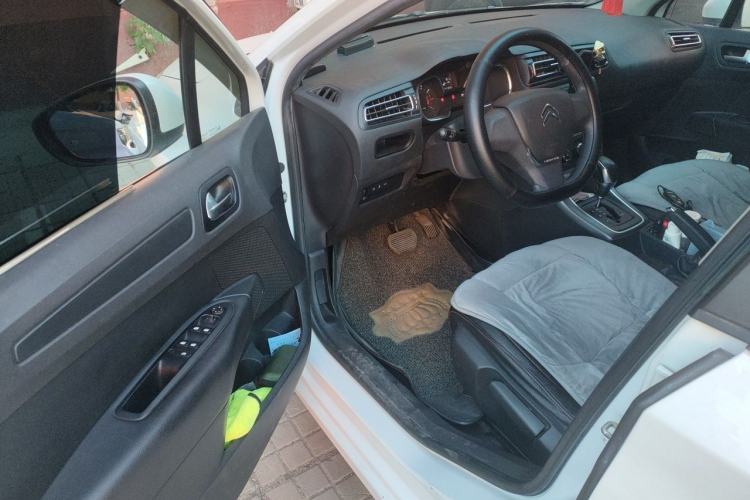 Used Citroen C4 Sega 2018 1.6L Automatic Comfort Model Driver Seat
