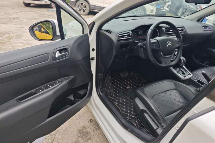 Used Citroen C4 Sega 2018 1.6L Automatic Luxury Model Driver Seat
