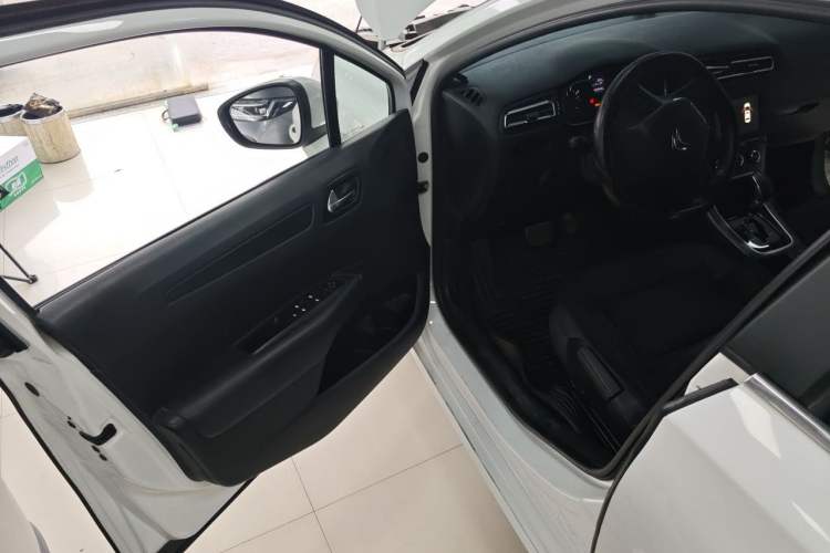 Used Citroen C4 Sega 2018 1.6L Automatic Luxury Model Driver Seat