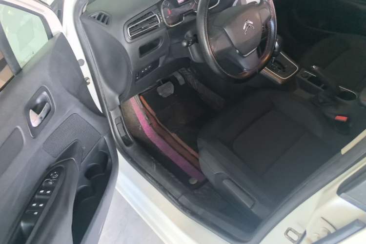 Used Citroen C4 Sega 2018 1.6L Automatic Comfort Model Driver Seat