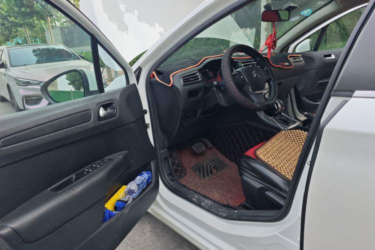Used Citroen C4 Sega 2018 1.6L Automatic Luxury Model Driver Seat