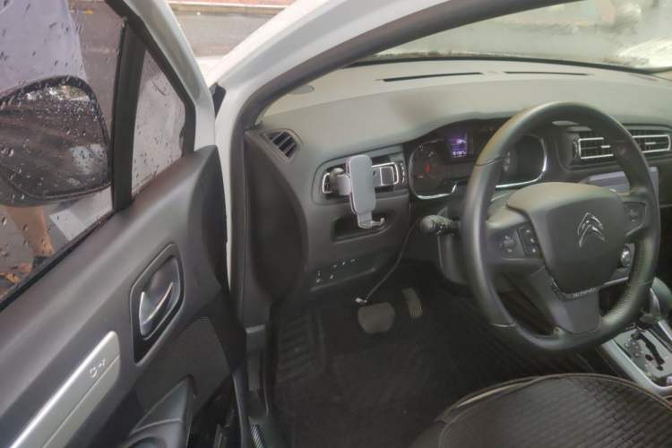 Used Citroen C4 Sega 2018 1.6L Automatic Luxury Model Driver Seat