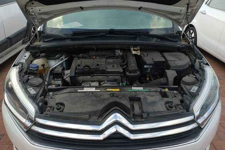 Used Citroen C4 Sega 2018 1.6L Automatic Luxury Model Engine Bay