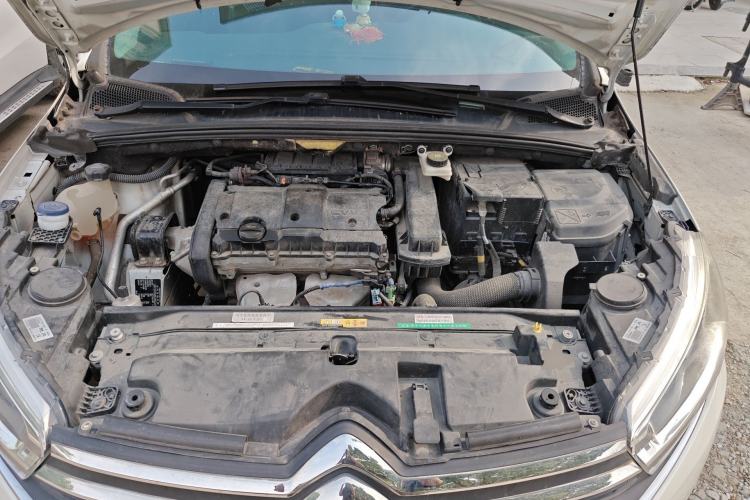 Used Citroen C4 Sega 2018 1.6L Automatic Luxury Model Engine Bay