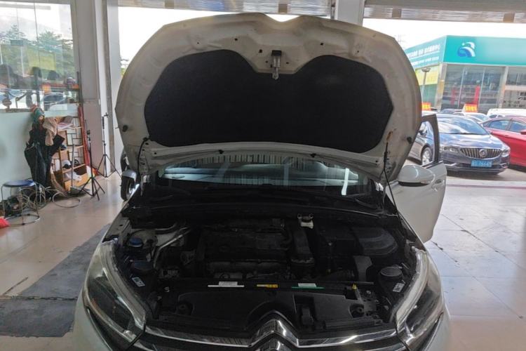 Used Citroen C4 Sega 2018 1.6L Automatic Luxury Model Engine Bay