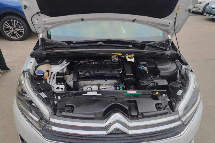 Used Citroen C4 Sega 2018 1.6L Manual Comfort Model Engine Bay