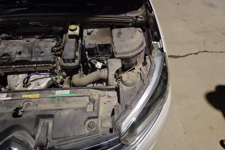 Used Citroen C4 Sega 2018 1.6L Manual Luxury Model Engine Bay Left