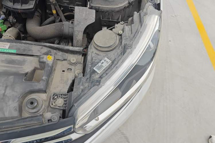 Used Citroen C4 Sega 2018 1.6L Automatic Luxury Model Engine Bay Left