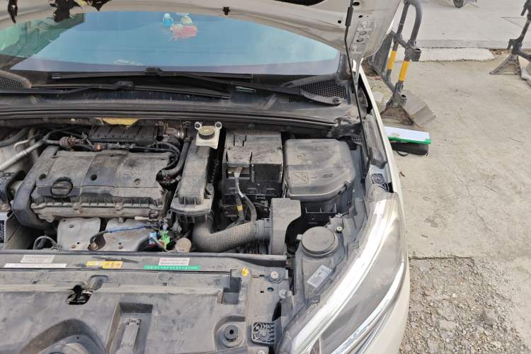Used Citroen C4 Sega 2018 1.6L Automatic Luxury Model Engine Bay Left