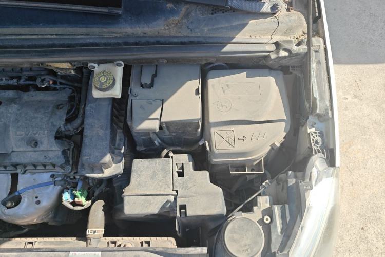 Used Citroen C4 Sega 2018 1.6L Manual Comfort Model Engine Bay Left