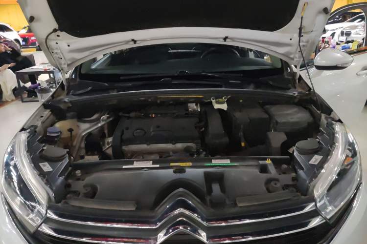 Used Citroen C4 Sega 2018 1.6L Automatic Luxury Model Engine Bay