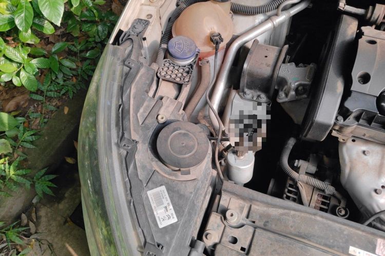 Used Citroen C4 Sega 2018 1.6L Automatic Luxury Model Engine Bay Right