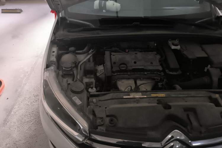 Used Citroen C4 Sega 2018 1.6L Automatic Luxury Model Engine Bay Right