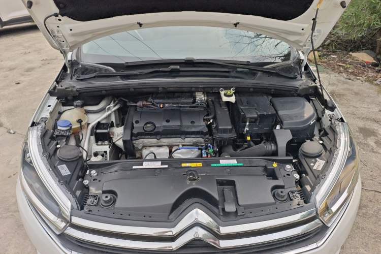 Used Citroen C4 Sega 2018 1.6L Automatic Luxury Model Engine Bay