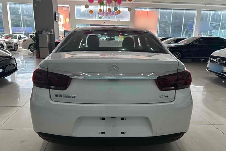 Used Citroen C4 Sega 2018 1.6L Automatic Luxury Model Exterior 5