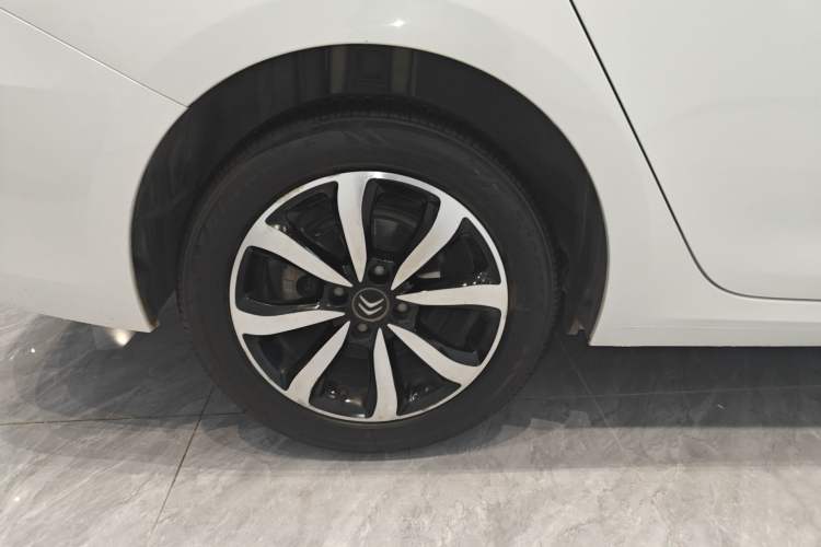 Used Citroen C4 Sega 2018 1.6L Automatic Luxury Model Exterior 8