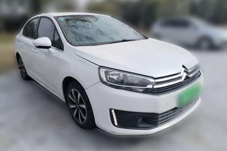 Used Citroen C4 Sega 2018 1.6L Automatic Luxury Model Front Right 45 Deg