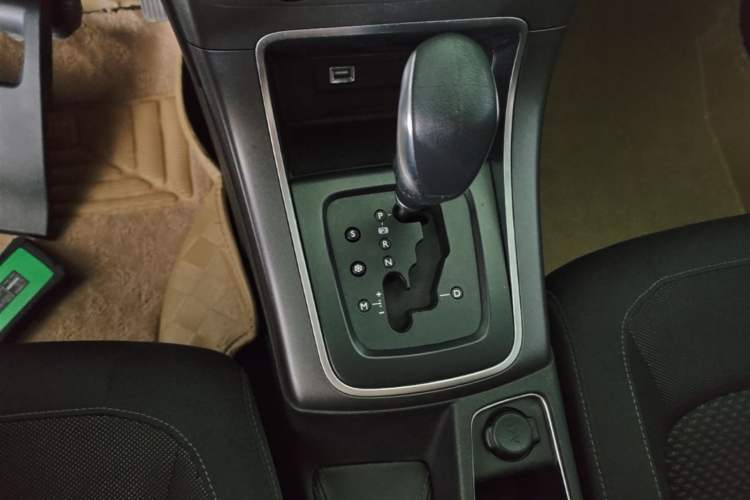 Used Citroen C4 Sega 2018 1.6L Automatic Comfort Model Gear Lever