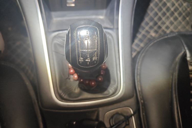 Used Citroen C4 Sega 2018 1.6L Manual Luxury Model Gear Lever