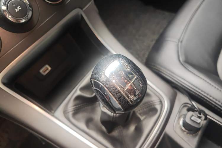 Used Citroen C4 Sega 2018 1.6L Manual Comfort Model Gear Lever