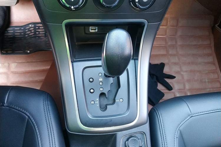 Used Citroen C4 Sega 2018 1.6L Automatic Comfort Model Gear Lever
