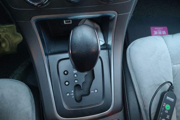 Used Citroen C4 Sega 2018 1.6L Automatic Comfort Model Gear Lever