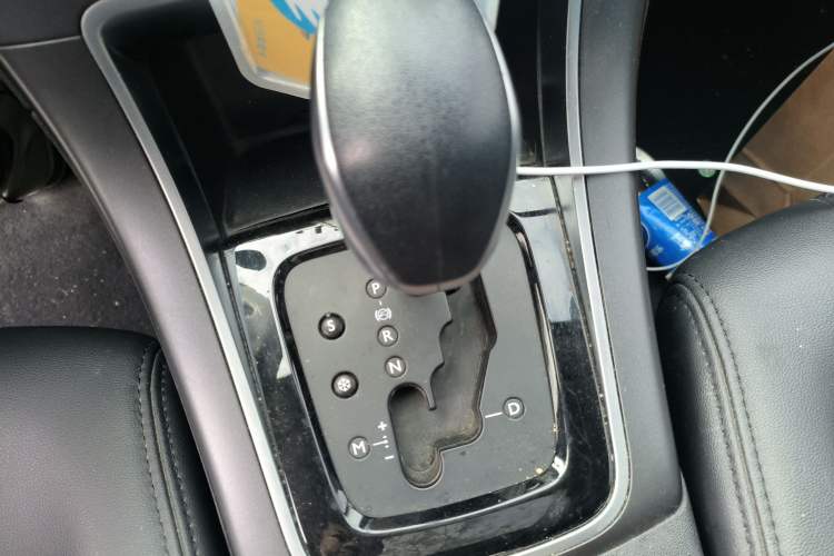 Used Citroen C4 Sega 2018 1.6L Automatic Luxury Model Gear Lever