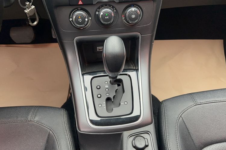 Used Citroen C4 Sega 2018 1.6L Automatic Luxury Model Gear Lever