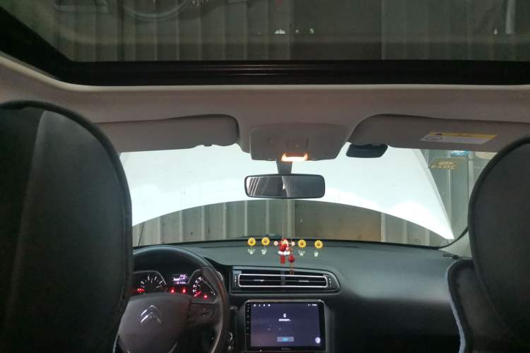 Used Citroen C4 Sega 2018 1.6L Manual Luxury Model Headliner