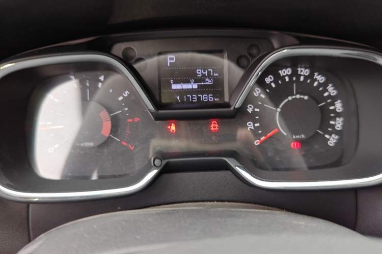 Used Citroen C4 Sega 2018 1.6L Automatic Luxury Model Instrument Cluster