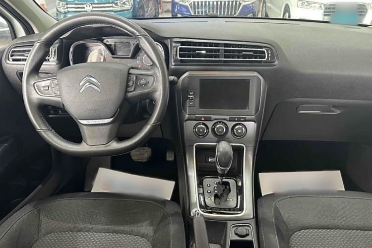 Used Citroen C4 Sega 2018 1.6L Automatic Luxury Model Interior 1