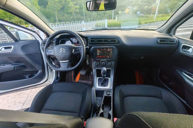 Used Citroen C4 Sega 2018 1.6L Automatic Luxury Model Interior 1