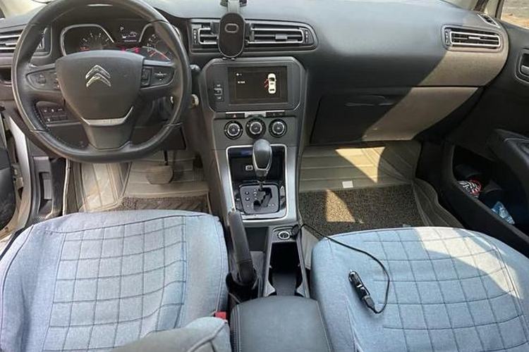 Used Citroen C4 Sega 2018 1.6L Automatic Luxury Model Interior 2