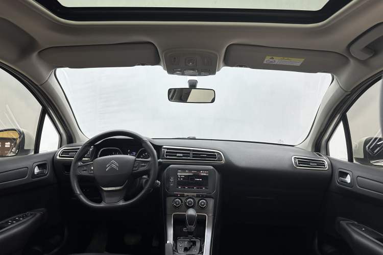 Used Citroen C4 Sega 2018 1.6L Automatic Luxury Model Interior 2