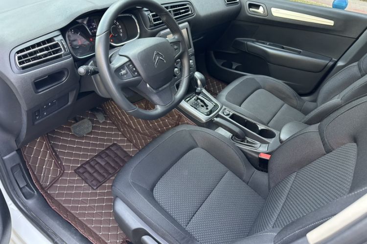 Used Citroen C4 Sega 2018 1.6L Automatic Luxury Model Interior 2