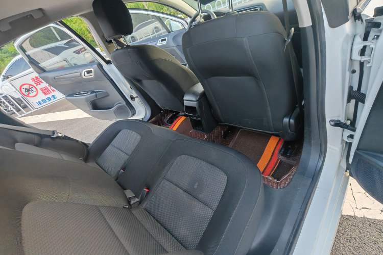 Used Citroen C4 Sega 2018 1.6L Automatic Luxury Model Interior 2