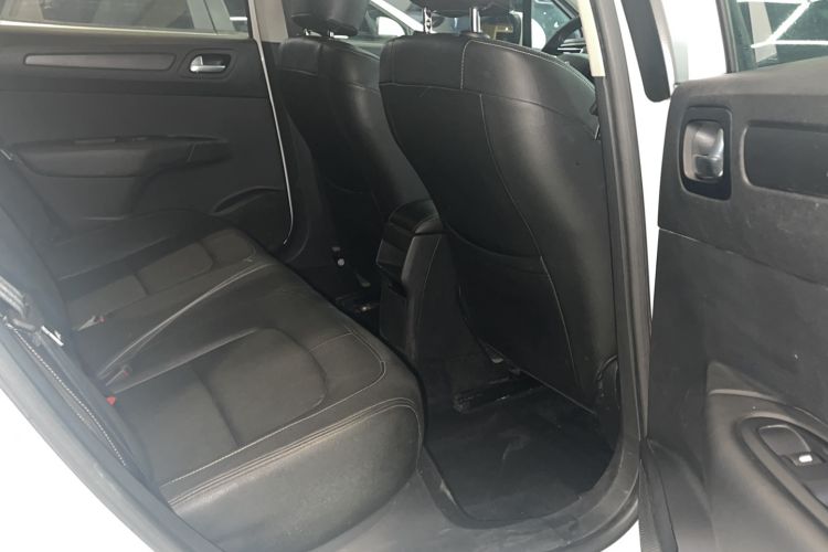 Used Citroen C4 Sega 2018 1.6L Automatic Luxury Model Interior 2