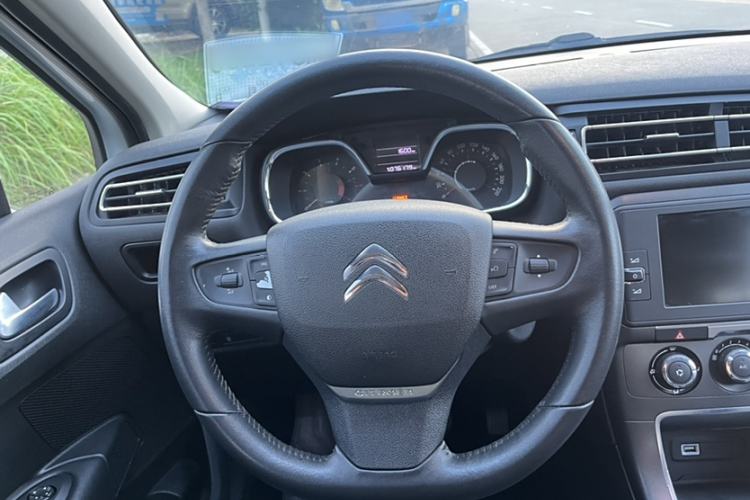 Used Citroen C4 Sega 2018 1.6L Automatic Luxury Model Interior 3