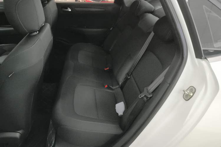 Used Citroen C4 Sega 2018 1.6L Automatic Luxury Model Interior 4